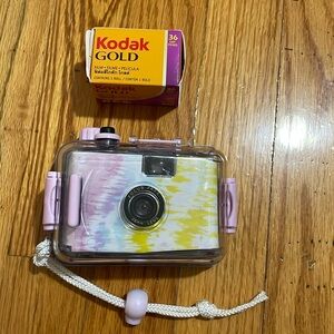 Sunny life underwater camera and Kodak gold film